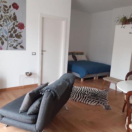 Apartament Vittadinisette Pawia Zewnętrze zdjęcie