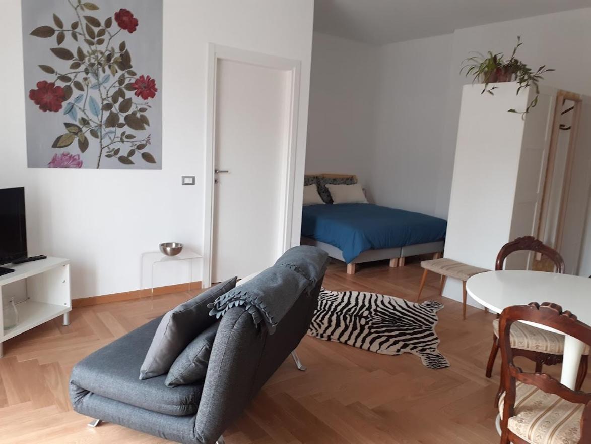 Apartament Vittadinisette Pawia Zewnętrze zdjęcie